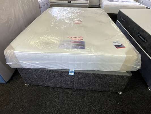 Dream Vendor 4‘6” Divan Bed - photo 1