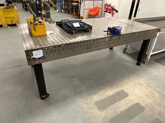 TP Mobile Metal Welding Table with Clarke Vice - photo 1