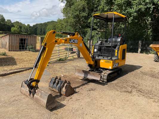 2019 JCB 15C Rubber Tracked Compact Excavator - photo 1