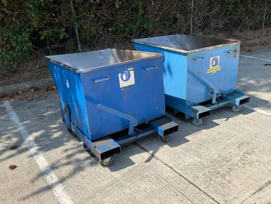 2 x Forklift Tipping Skips - photo 1