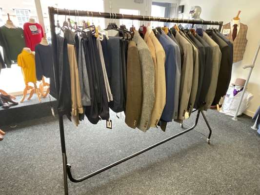 Approx 32 Various Jackets & Trousers on Metal Clothes Rail - photo 1