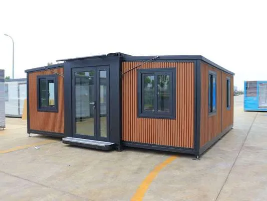Unused 19ft x 20ft Wooden-Effect Clad 2-Bedroom House – Open Plan Kitchen/Diner – Shower Room & WC