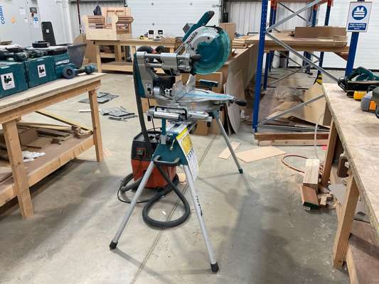 Makita LS1019L Sliding Compound Mitre Saw 240V on Stand