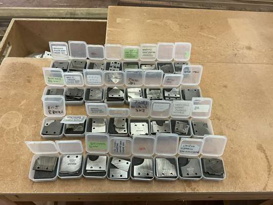 32 Sets Whitehill Profile Knives — photo 1