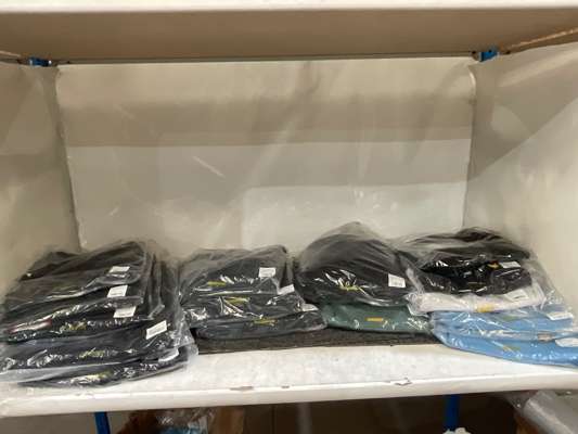 Quantity of Lyle & Scott Jumpers/Shorts/Tracksuit Bottoms/Hoodies - Various Sizes & Colours - photo 1