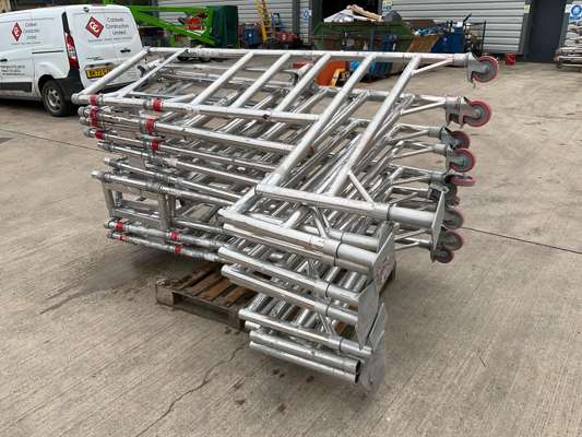 6 x Aluminium Podiums - photo 1