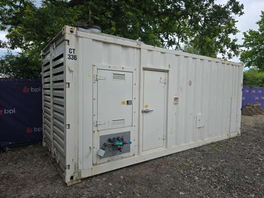 2017 FG Wilson/Caterpillar 650 kVA Diesel Generator with Perkins Engine