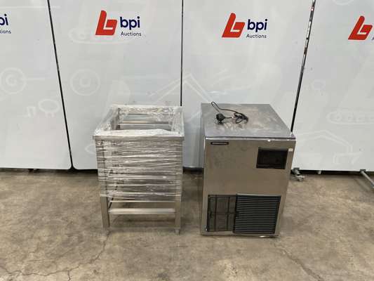 Hoshizaki FM Series Ice Maker Machine 240V on Stand - photo 1