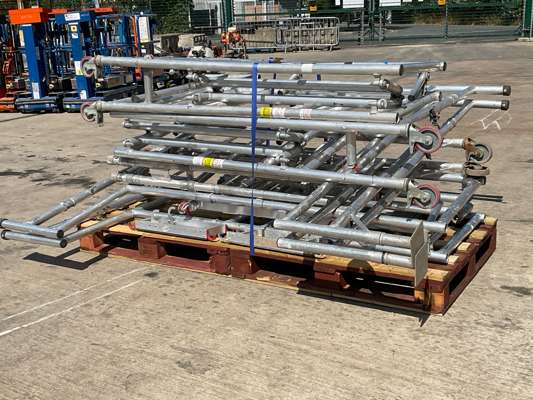 4 x Mobile Scaffolding Platforms - photo 1