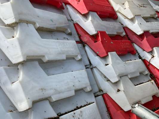 Quantity Of Interlocking Red & White Safety Barrier as Lotted - photo 1