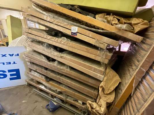 Approx 22 Electric Adjustable Bed Frames as Lotted - photo 1