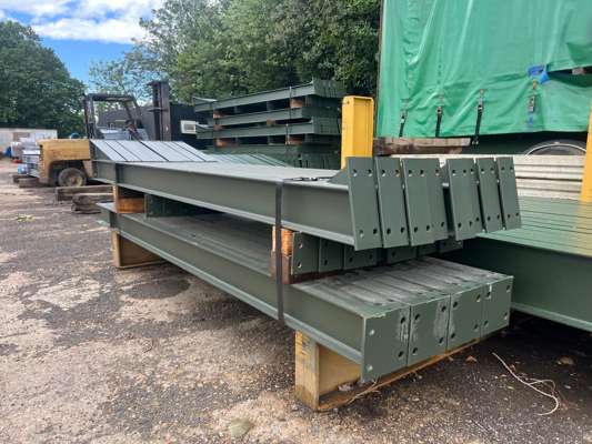 Steel Frame Building 45' x 20' x 10' – 3no 15' Bays – 12.5° Roof Pitch - photo 1