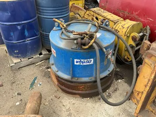 Dynaset HMAG900 Pro Hydraulic Magnet
