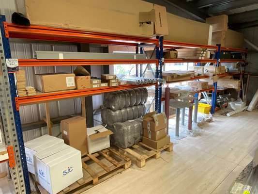 Contents of Racking — photo 1