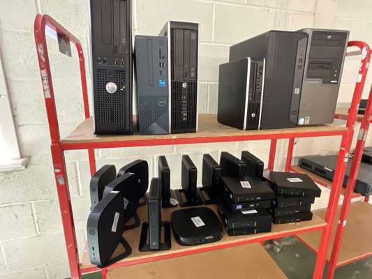 Quantity of Office PCs Inc Dell Hp Acer Various Models Approx 24 — photo 1