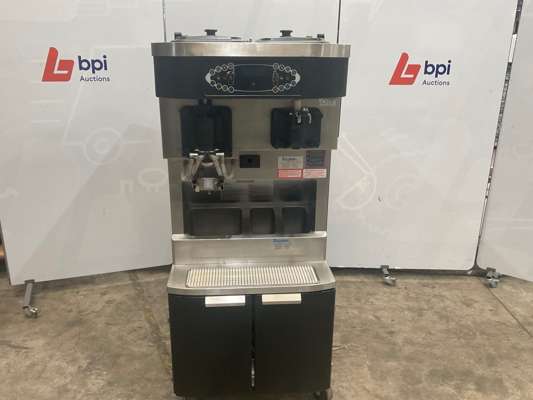 Taylor Ice Cream and Milk Shake Maker - photo 1
