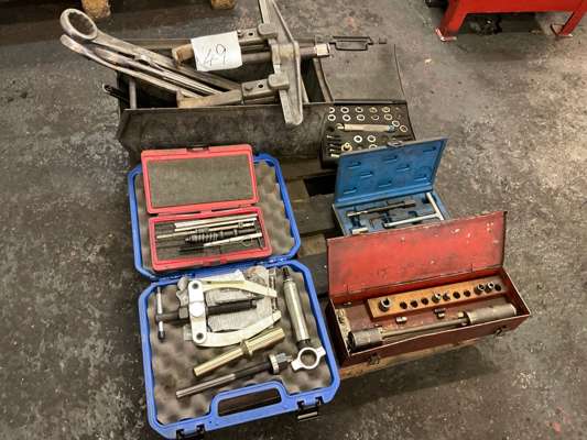 Quantity Various Gear Pullers, Spanners, Diesel Injector Seat Cutter etc — photo 1