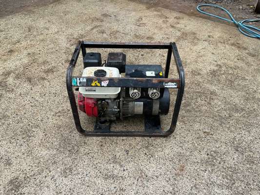 Honda GX200 Portable Petrol Generator - photo 1