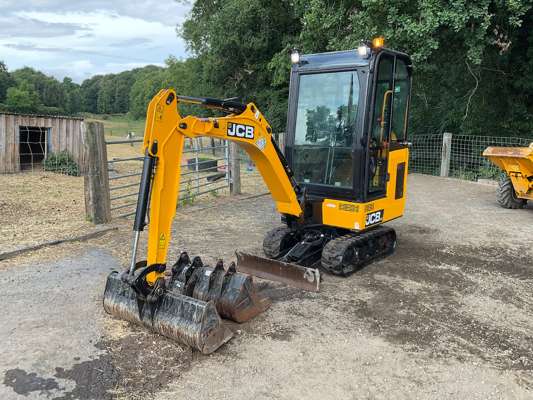 2021 JCB 15C Rubber Tracked Compact Excavator - photo 1