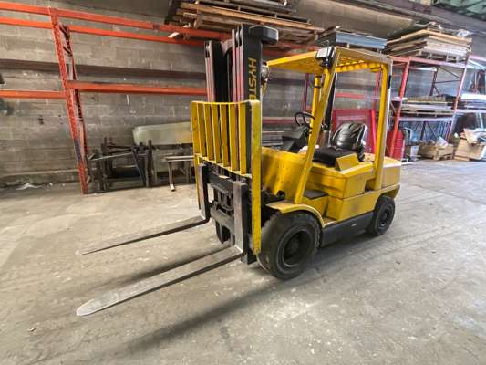 2002 Hyster H3.00XM Diesel Forklift Truck — photo 1