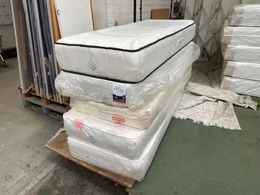 5 x Various Dream Vendor 3’ Mattresses - photo 1