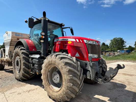 2018 Massey Ferguson 8740 4WD Tractor (AU67BEY)