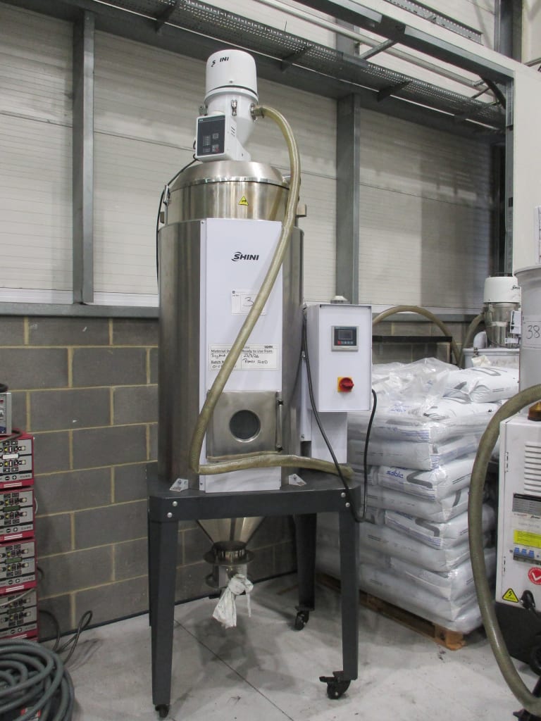 2017 Shini SHD-450U-SL-CE Hopper Dryer with Shini Blower & Shini Digital SAL-330-CE Self Contained Hopper/Loader (2020) on Mobile Stand