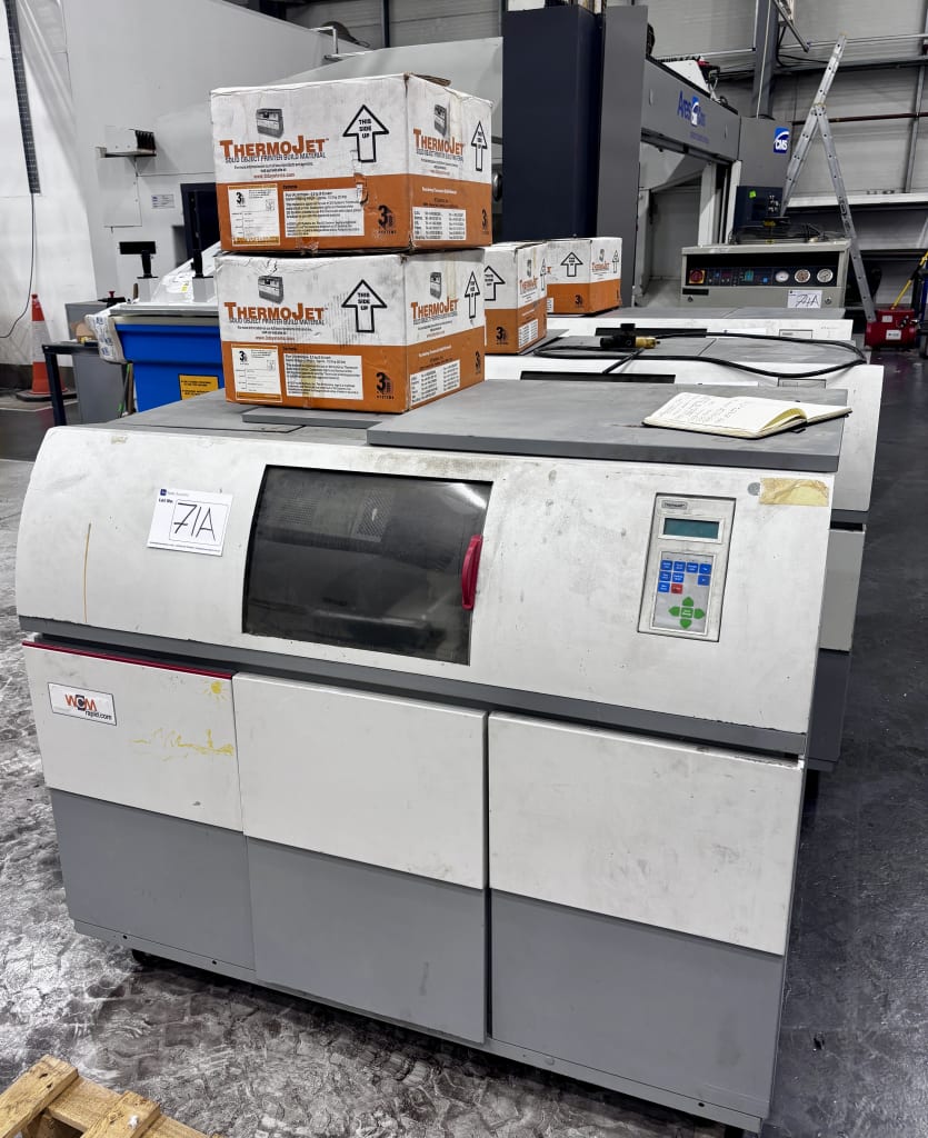 3D Systems Thermojet Solid Printer With Printer Build Material
