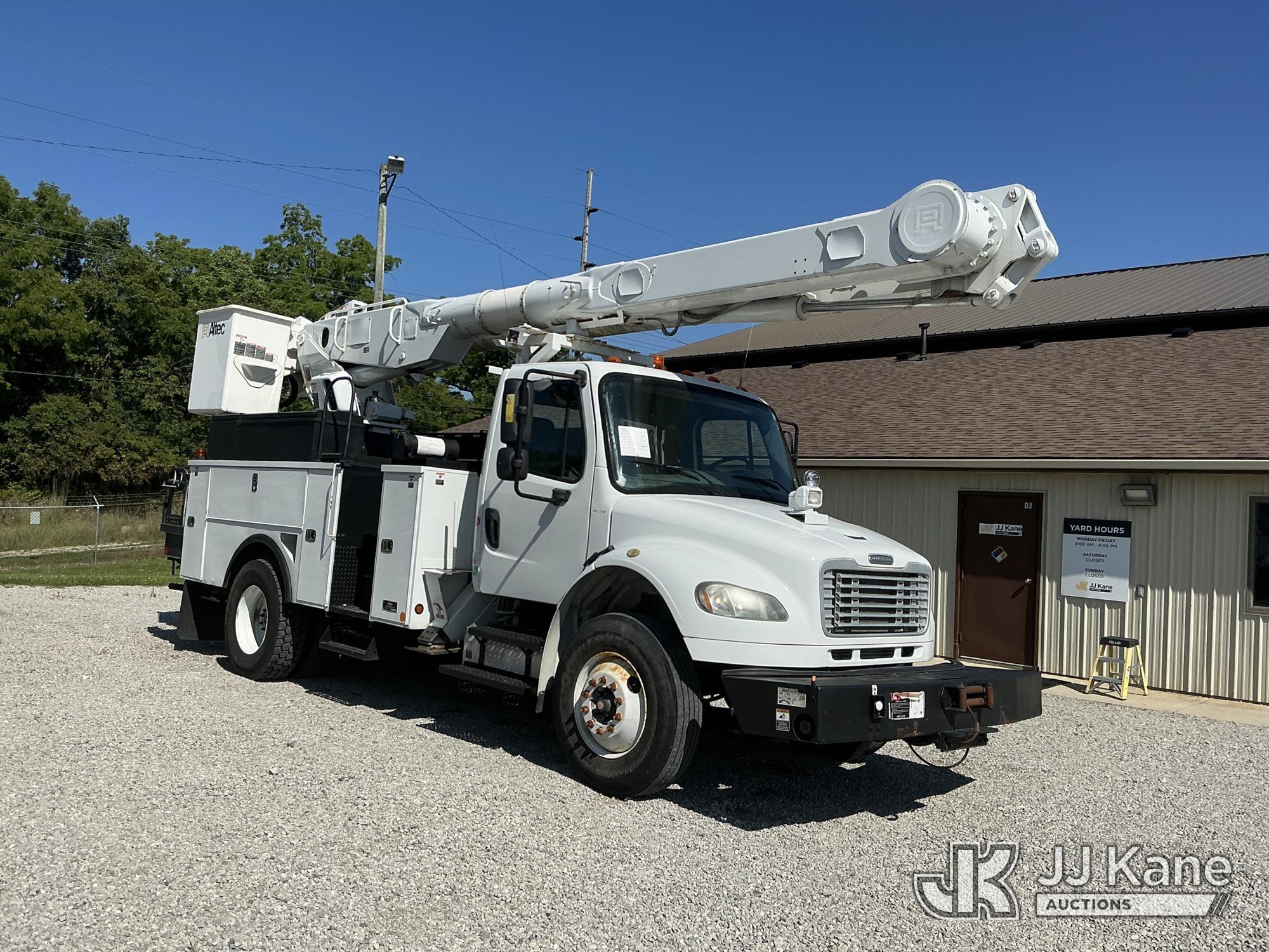 Altec AM855-MH Over-Center Material Handling Bucket Truck On 2010 Freightliner M2 106 Utility Truck (1418015) - photo 5
