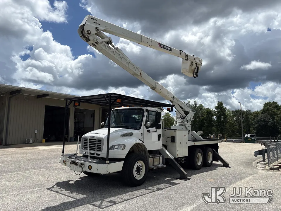 HiRanger TCX-60 Material Handling Bucket Truck On 2015 Freightliner M2 106 T/A Flatbed/Utility Truck (1580892)