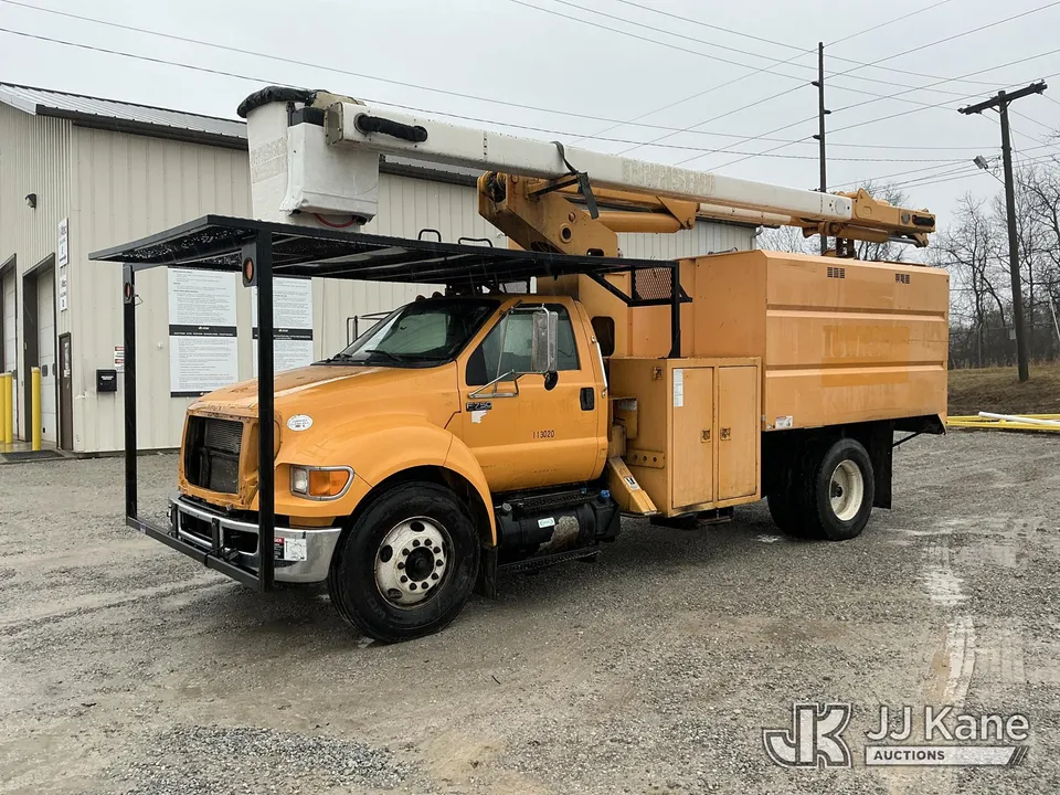 HiRanger XT55 Over-Center Bucket Truck On 2013 Ford F-750 Chipper Dump Truck (1592821)