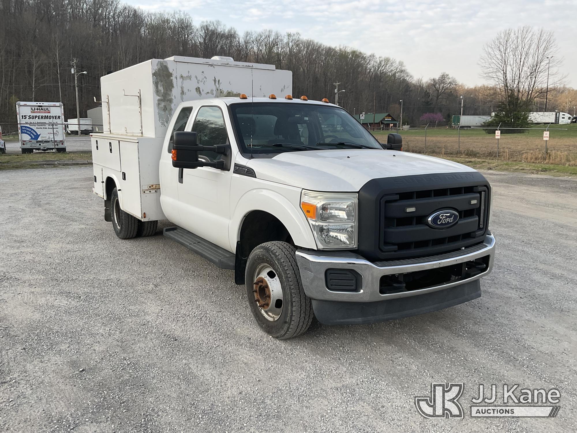 2015 Ford F350 4x4 Extended-Cab Enclosed Service Truck (1595818) - photo 2