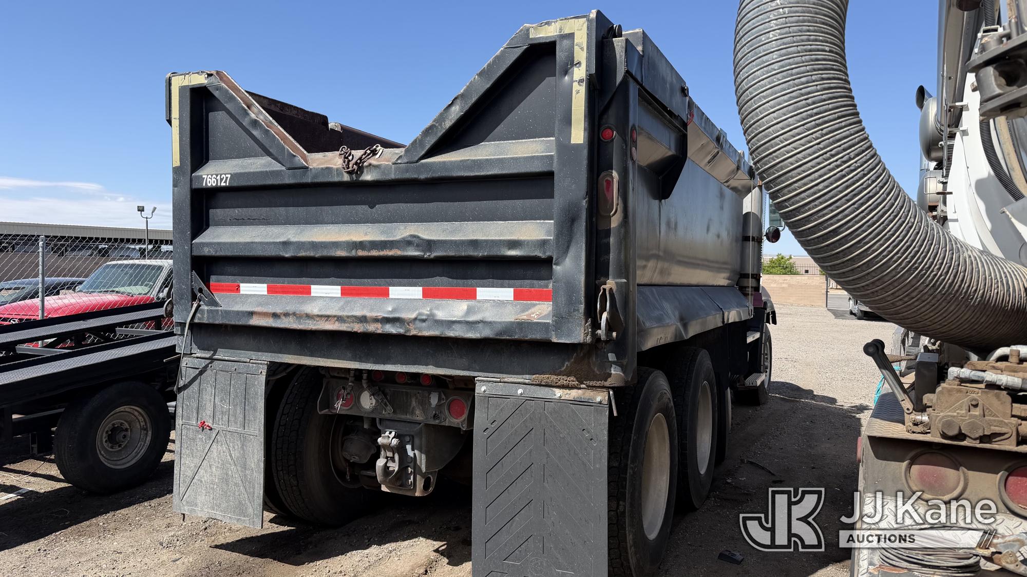 2000 Mack CL713 T/A Dump Truck (1600806) - photo 3