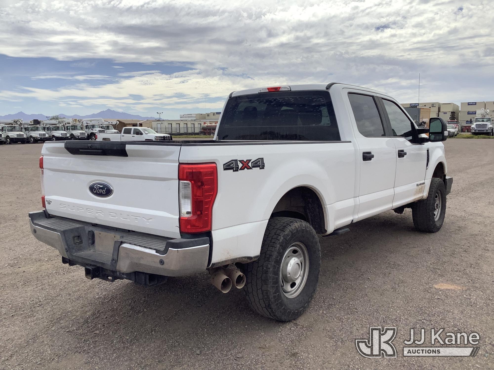 2019 Ford F250 4x4 Crew-Cab Pickup Truck (1601320) - photo 3