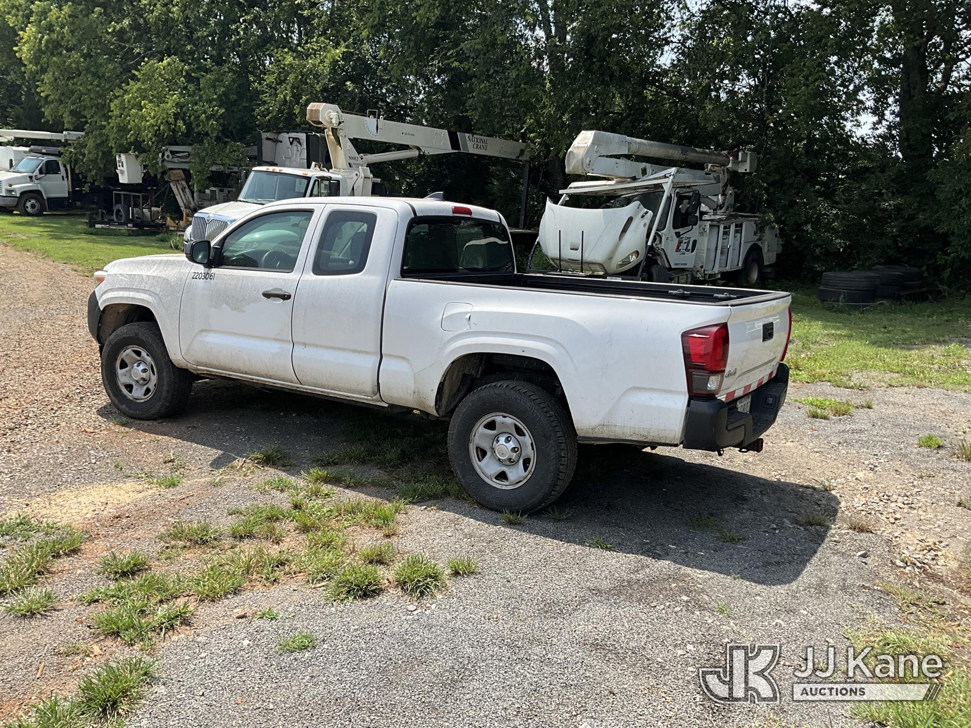 2018 Toyota Tacoma Pickup Truck (1601542) - photo 4