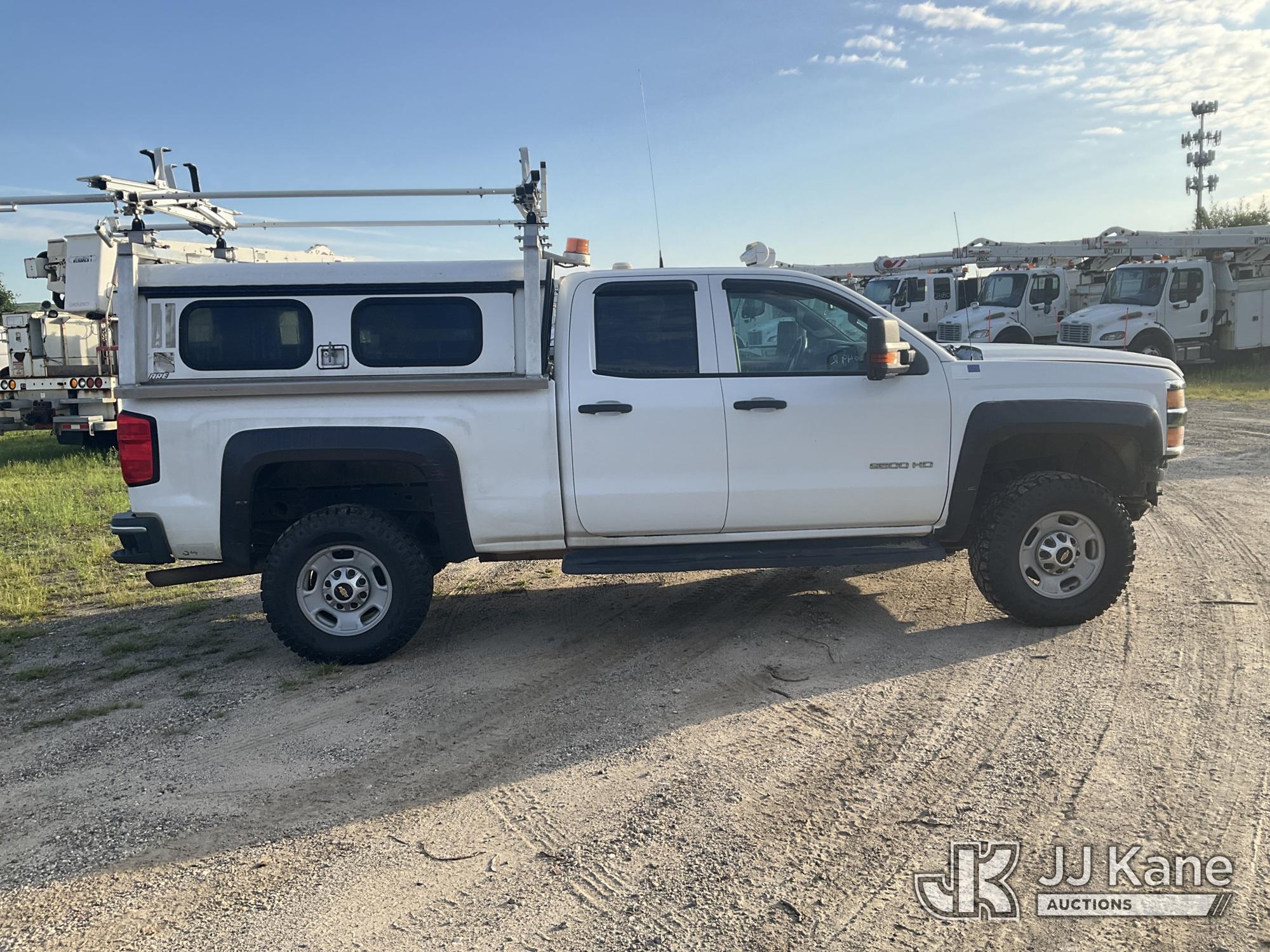 2015 Chevrolet Silverado 2500HD 4x4 Extended-Cab Pickup Truck (1604577) - photo 3