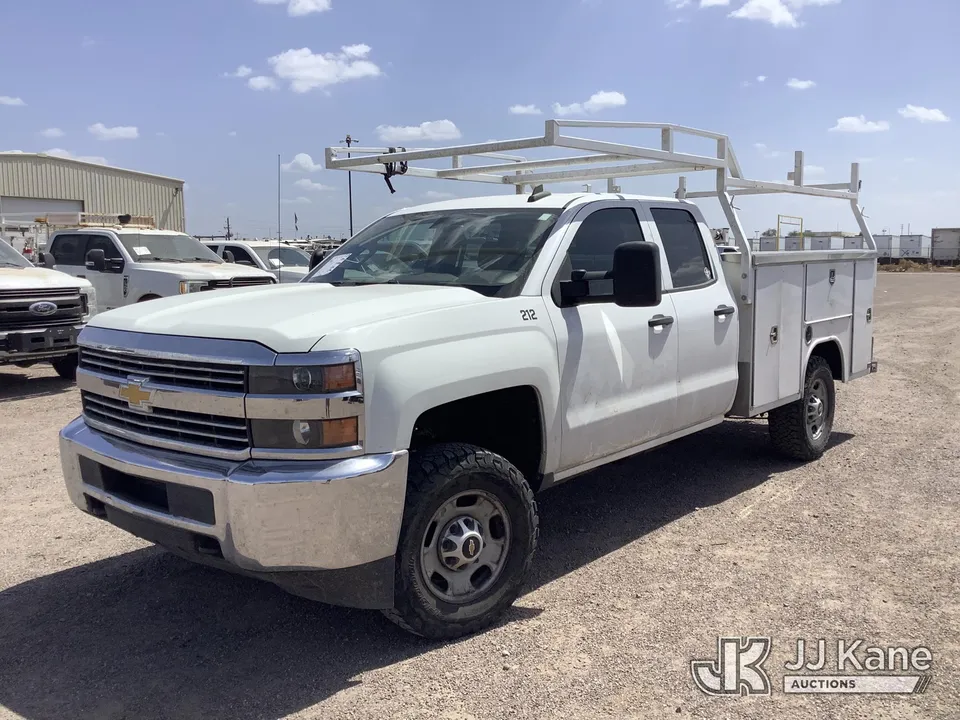 2019 Chevrolet Silverado 2500HD Extended-Cab Service Truck (1611008)