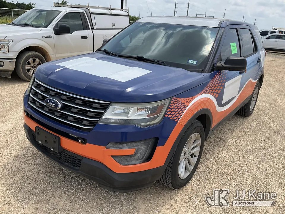 2017 Ford Explorer 4-Door Sport Utility Vehicle (1611207)