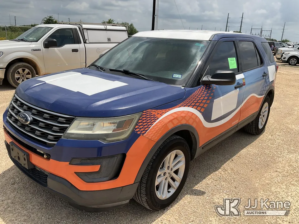 2017 Ford Explorer 4-Door Sport Utility Vehicle (1611208)