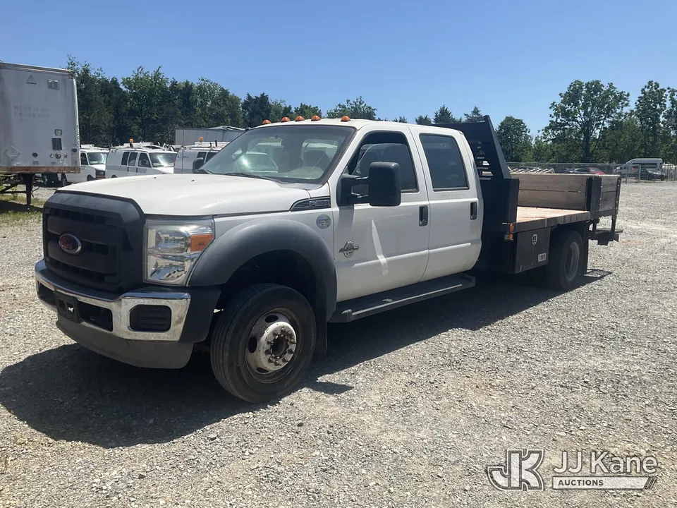 2013 Ford F550 2WD Crew-Cab Flatbed Truck (1611428)