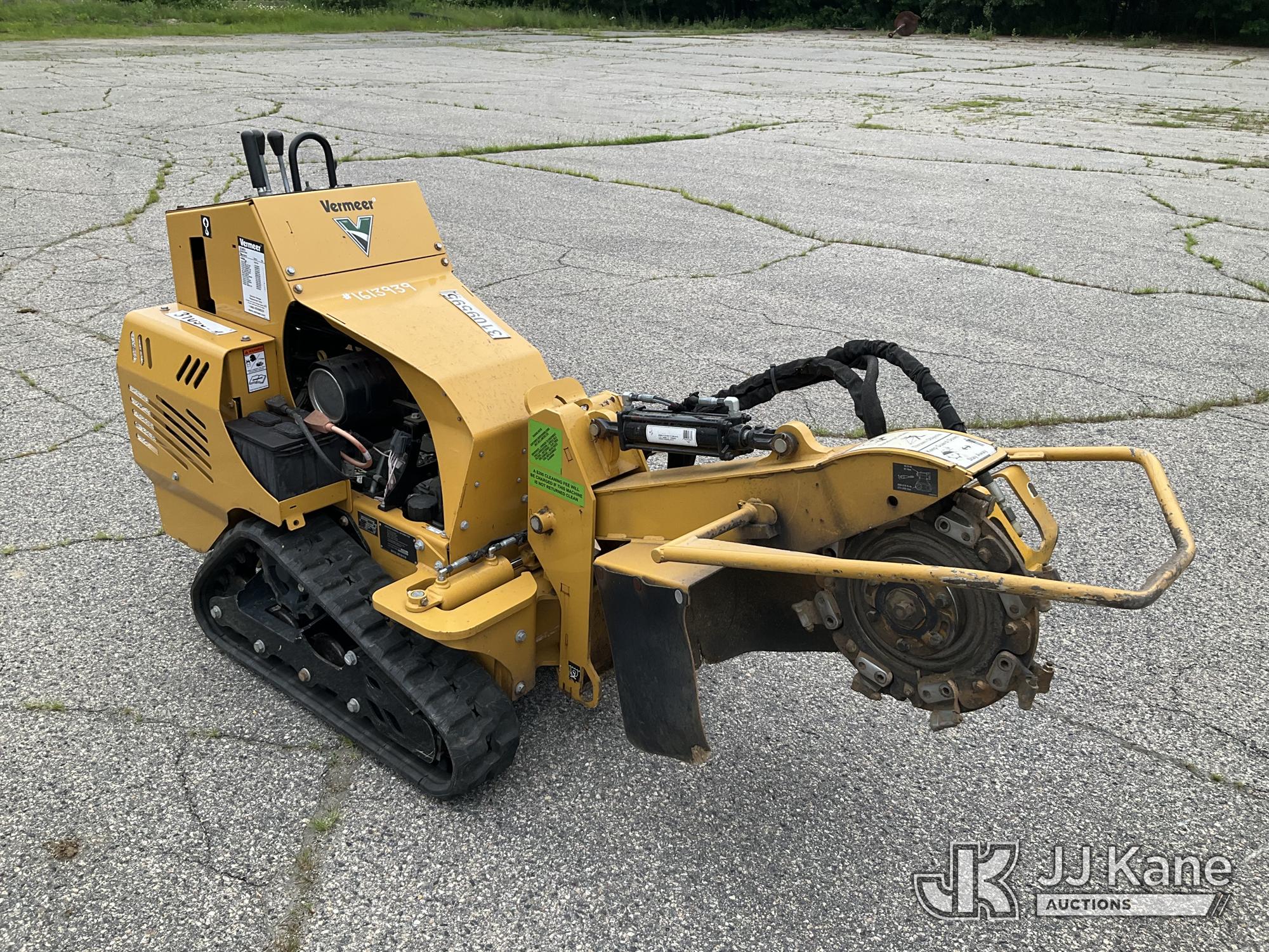 2022 Vermeer SC30TX Stump Grinder (1613939) - photo 2