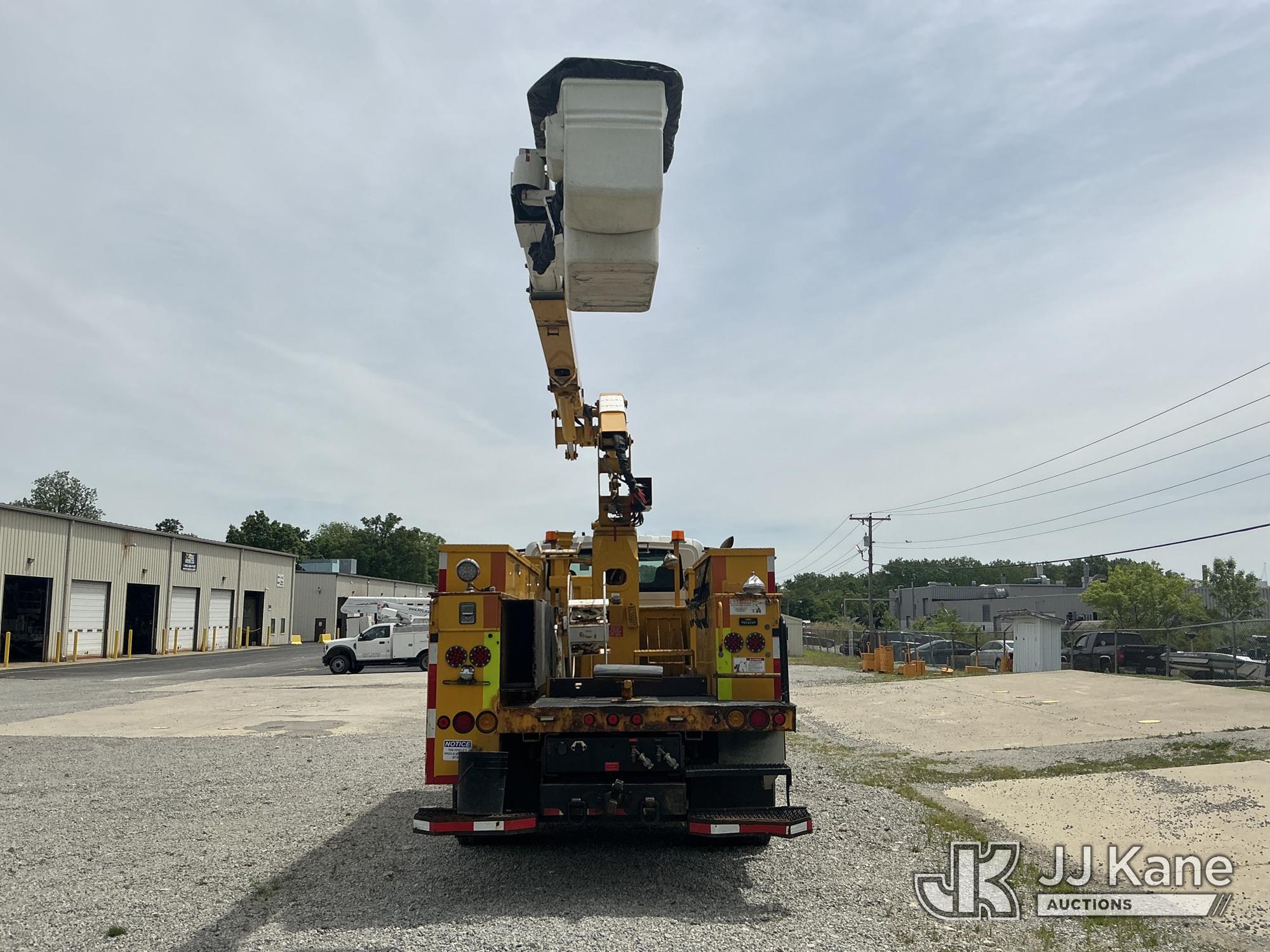 Hi Ranger TL41 Articulating & Telescopic Bucket Truck On 2017 International DuraStar 4400 Utility Truck (1614089) - photo 3