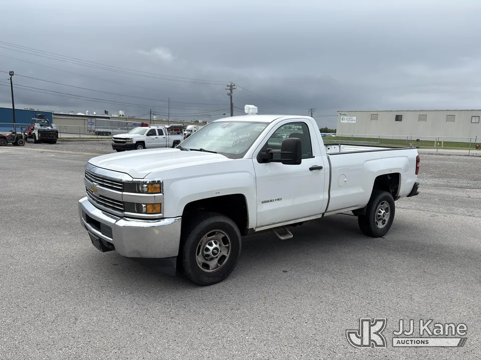 2015 Chevrolet Silverado 2500HD Pickup Truck (1616088)