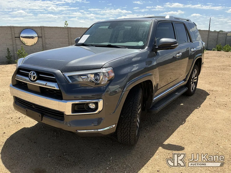 2023 Toyota 4Runner 4x4 4-Door Sport Utility Vehicle (1616356)