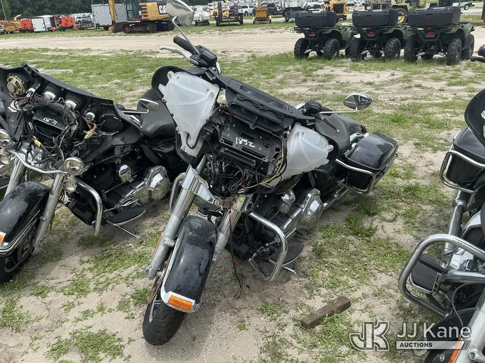 2015 Harley-Davidson FLHTP Motorcycle (1616428)