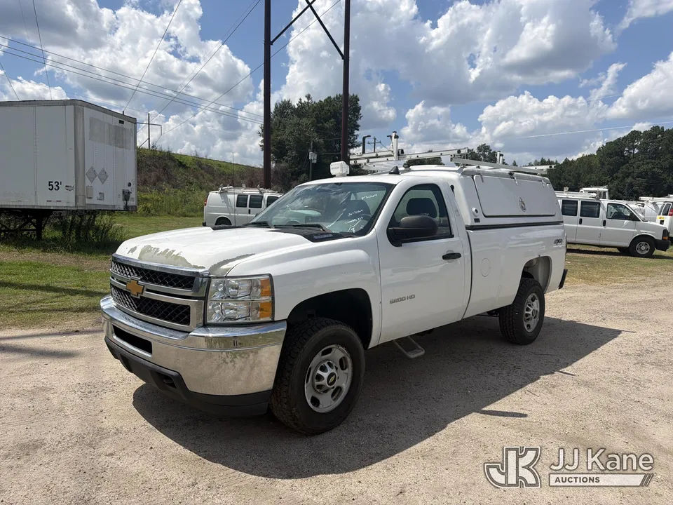 2014 Chevrolet Silverado 2500HD 4x4 Pickup Truck (1617064)
