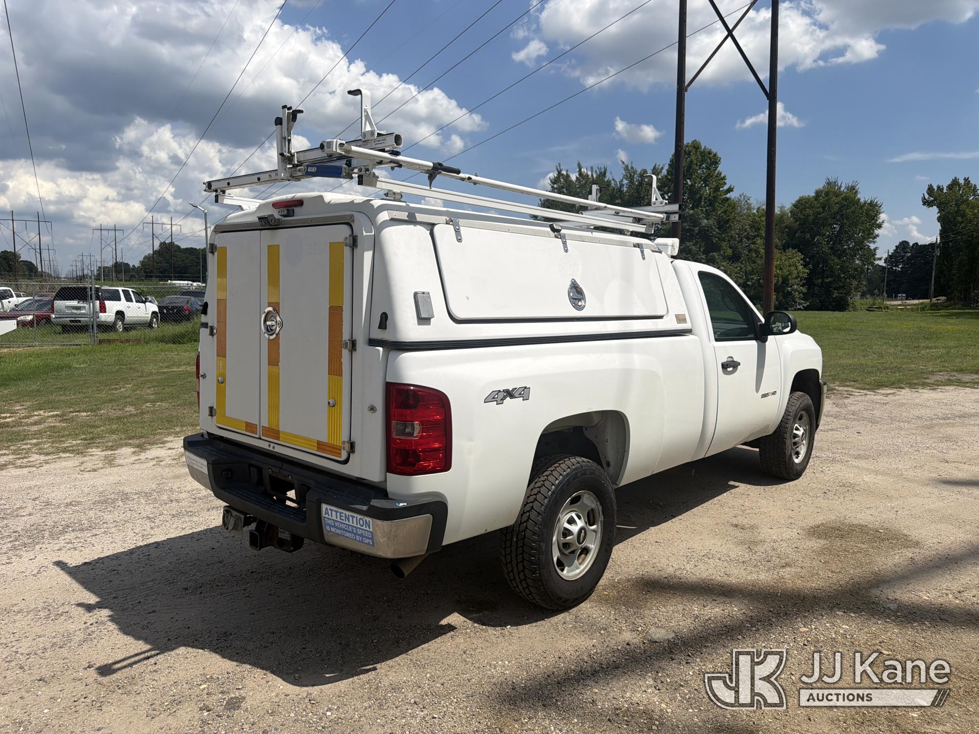 2014 Chevrolet Silverado 2500HD 4x4 Pickup Truck (1617064) - photo 3
