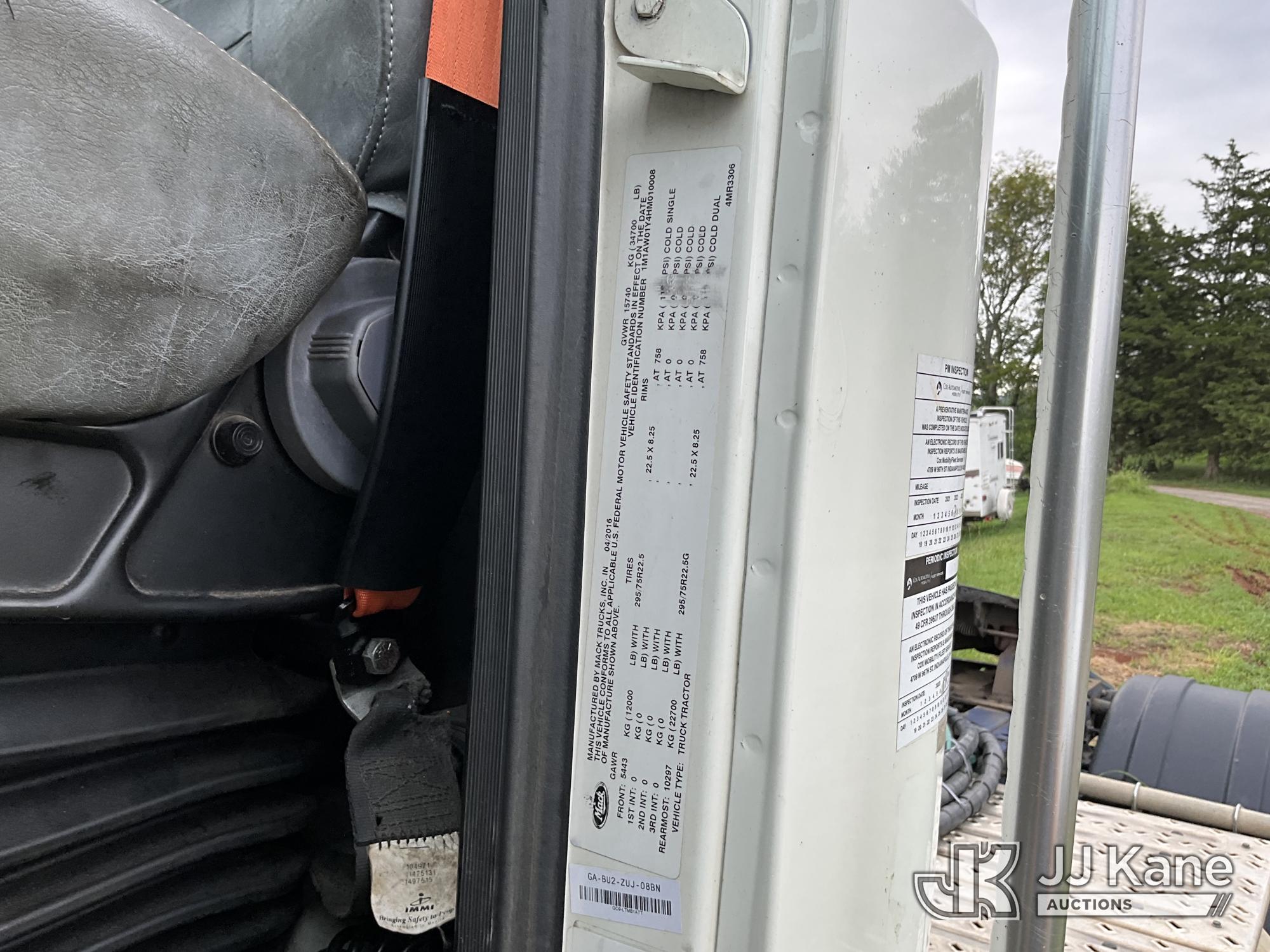 2017 Mack CXU612 Truck Tractor (1617105) - photo 4