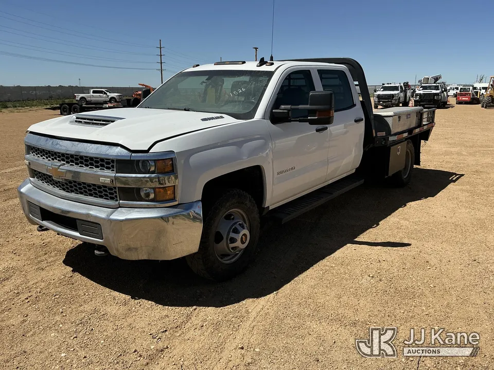 2019 Chevrolet Silverado 3500HD Crew-Cab Flatbed/Service Truck (1617467)