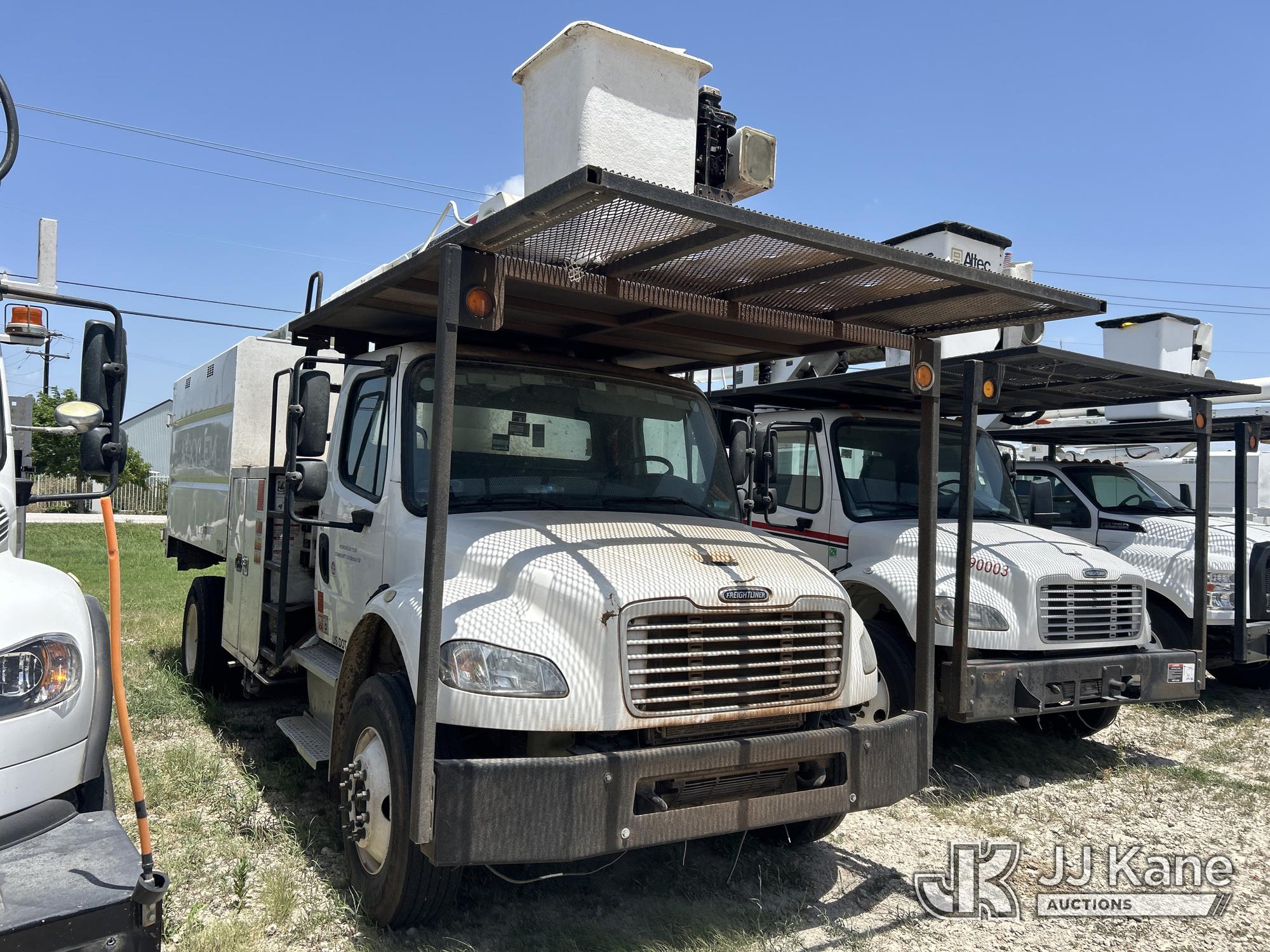Terex XT Pro 56 Over-Center Bucket Truck On 2018 Freightliner M2 Chipper Dump Truck (1620299) - photo 2